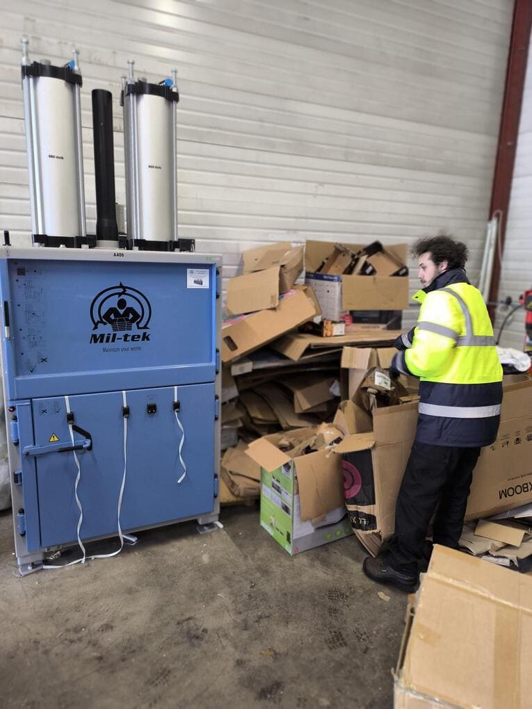 Presse pneumatique Mil-tek