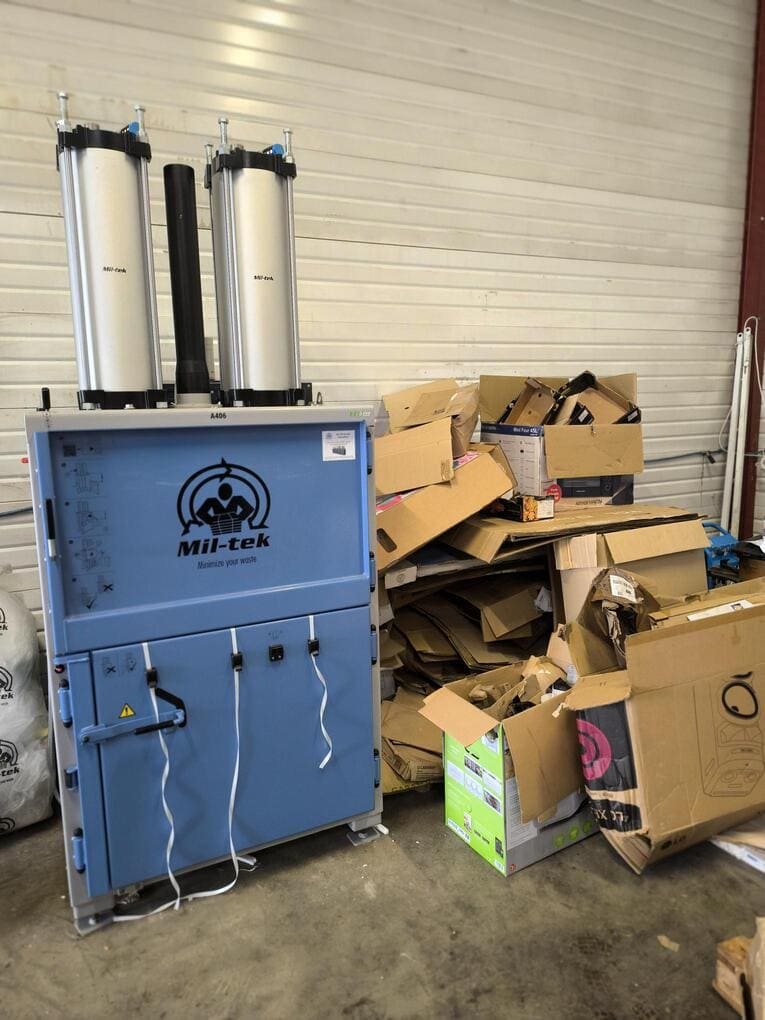 Presse pneumatique Mil-tek